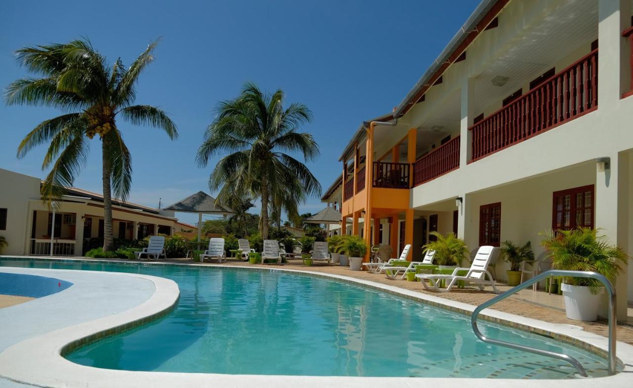 Aruba Quality Apartments & Suites パームビーチ エクステリア 写真