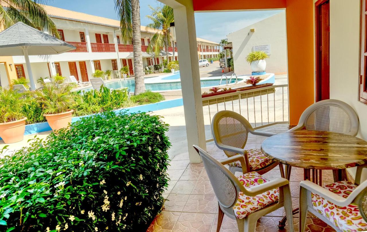 Aruba Quality Apartments & Suites パームビーチ エクステリア 写真