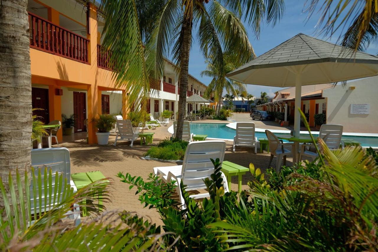 Aruba Quality Apartments & Suites パームビーチ エクステリア 写真