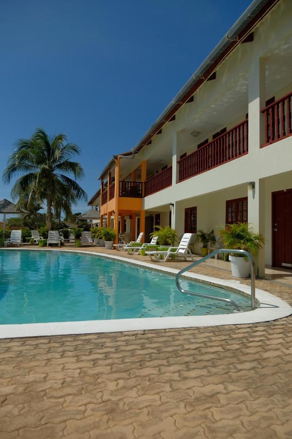 Aruba Quality Apartments & Suites パームビーチ エクステリア 写真