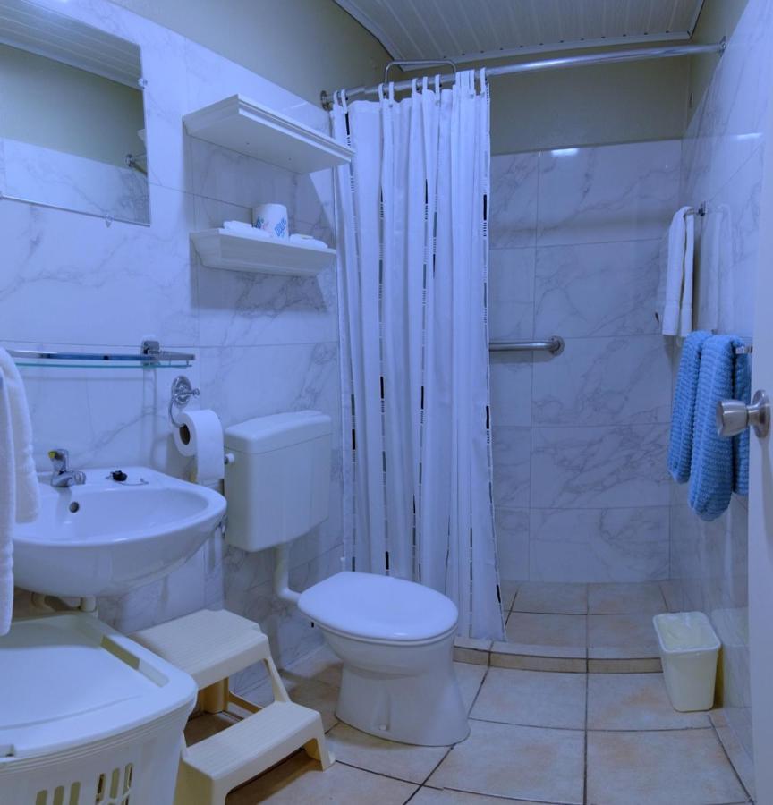 Aruba Quality Apartments & Suites パームビーチ エクステリア 写真