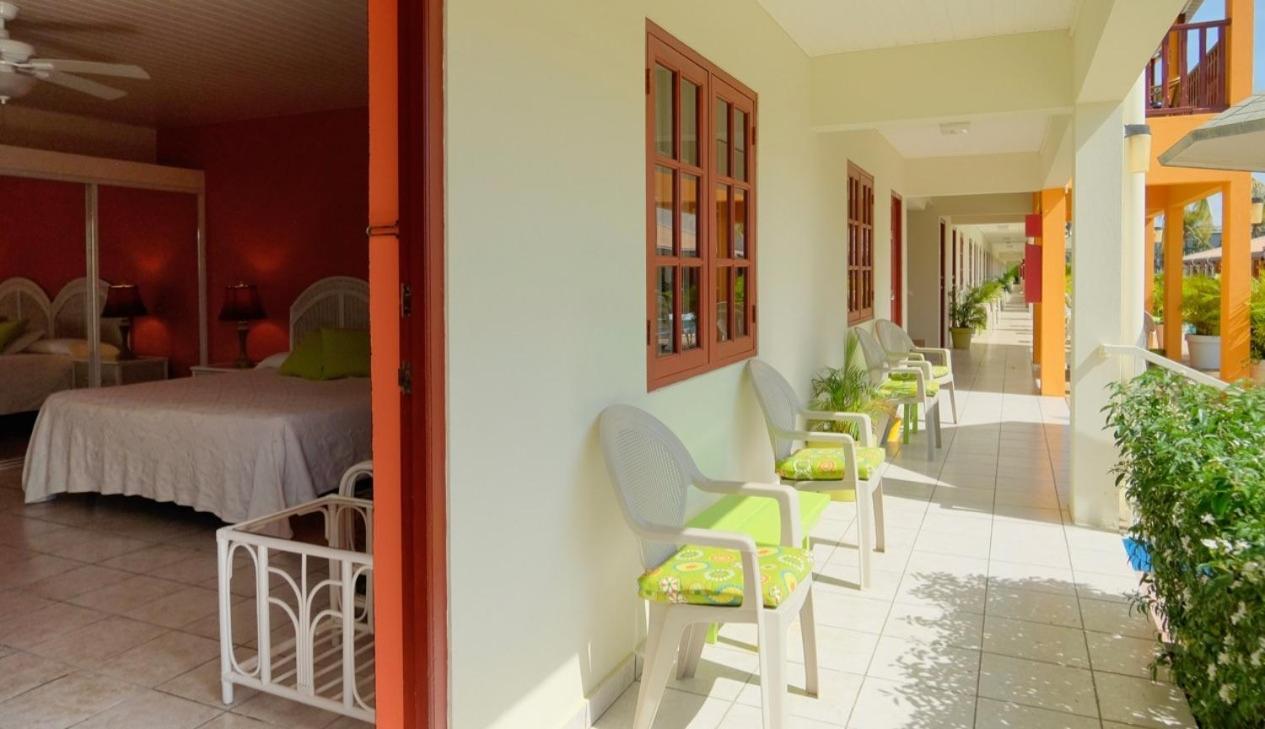 Aruba Quality Apartments & Suites パームビーチ エクステリア 写真